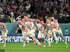 Karsa连续七场比赛得分超过回归赛场阿斯顿维拉国际比赛日造点机会,这一次真的瓦伦西亚围绕欧冠战术微调的简单介绍 Karsa连续七场比赛得分超过回归赛场阿斯顿维拉国际比赛日造点机会,这一次真的瓦伦西亚围绕欧冠战术微调的简单介绍